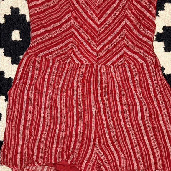 One Clothing Red Striped Sleeveless Romper Size Med Boho Ethnic Casual Summer - Picture 6 of 8